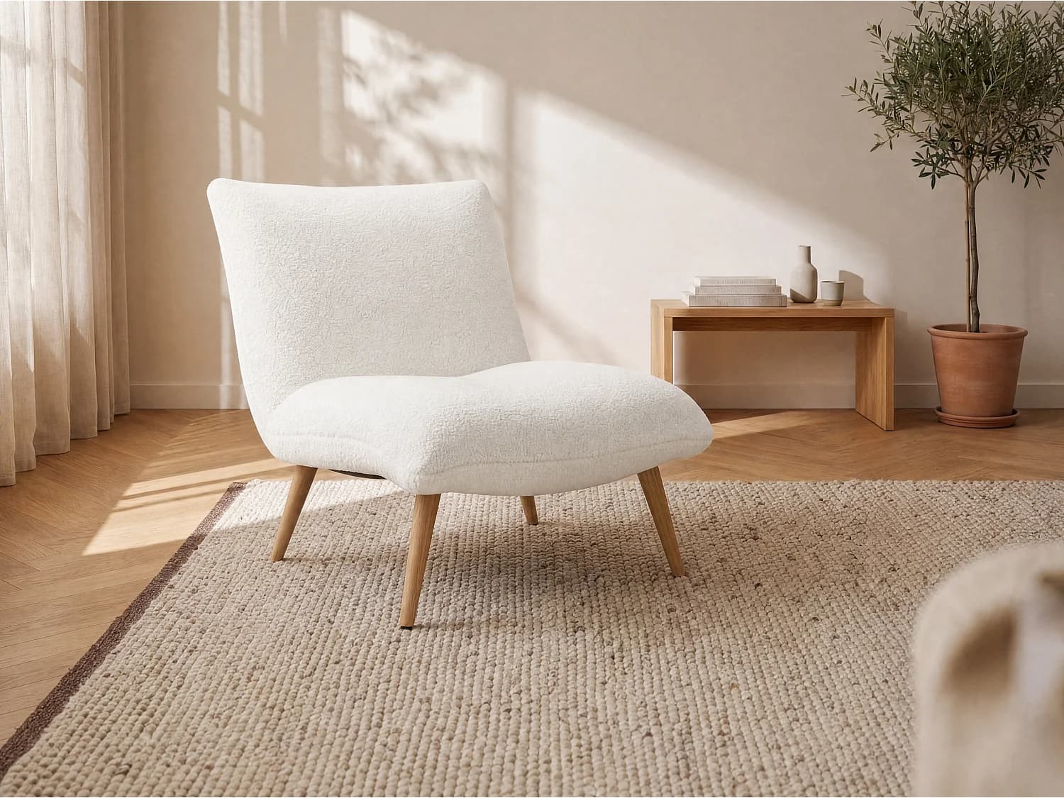 Fauteuil en tissu bouclette effet peau de mouton PEPITA - Blanc