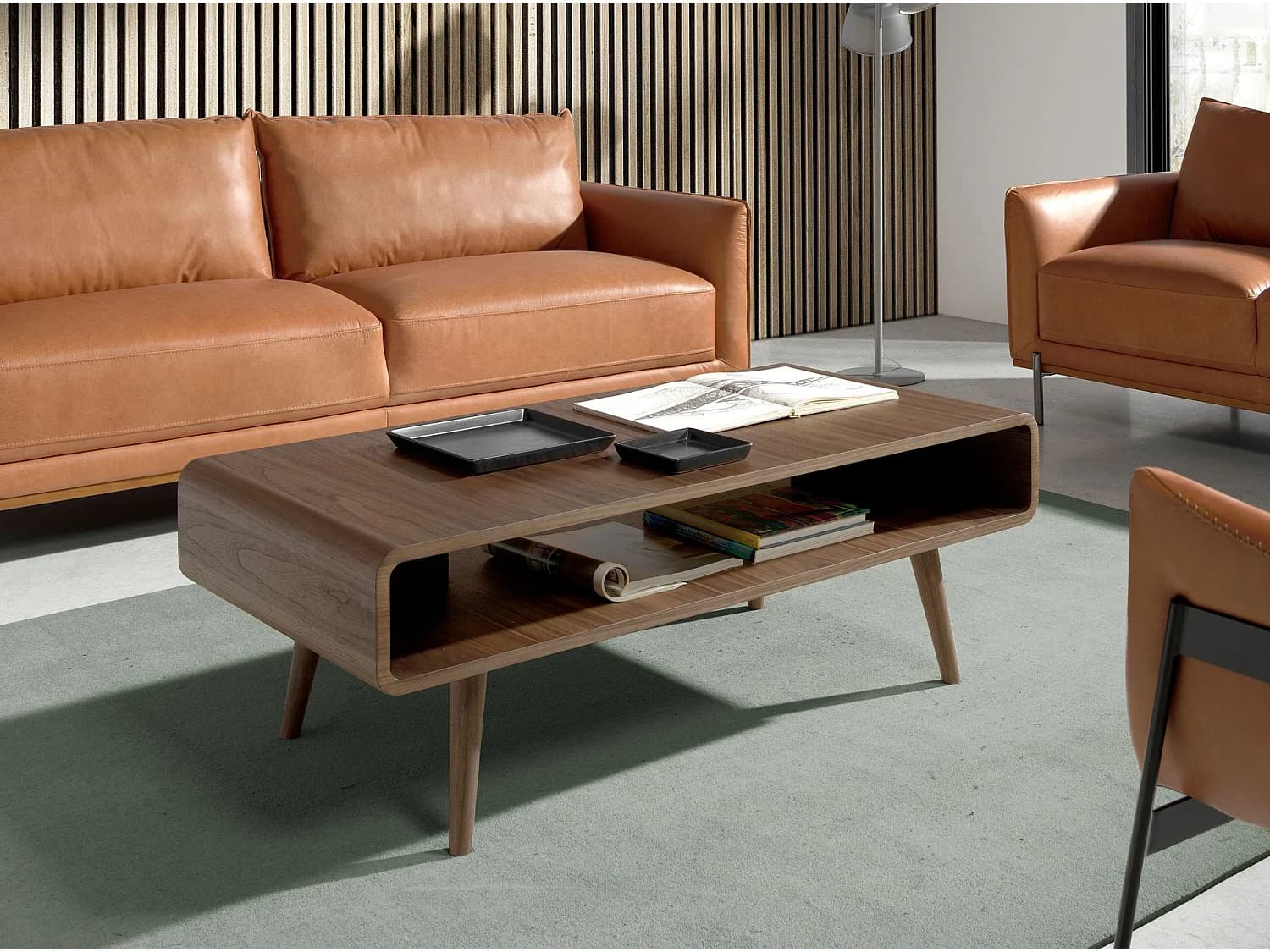 Table basse rectangulaire en noyer 2021 ANGEL CERDA