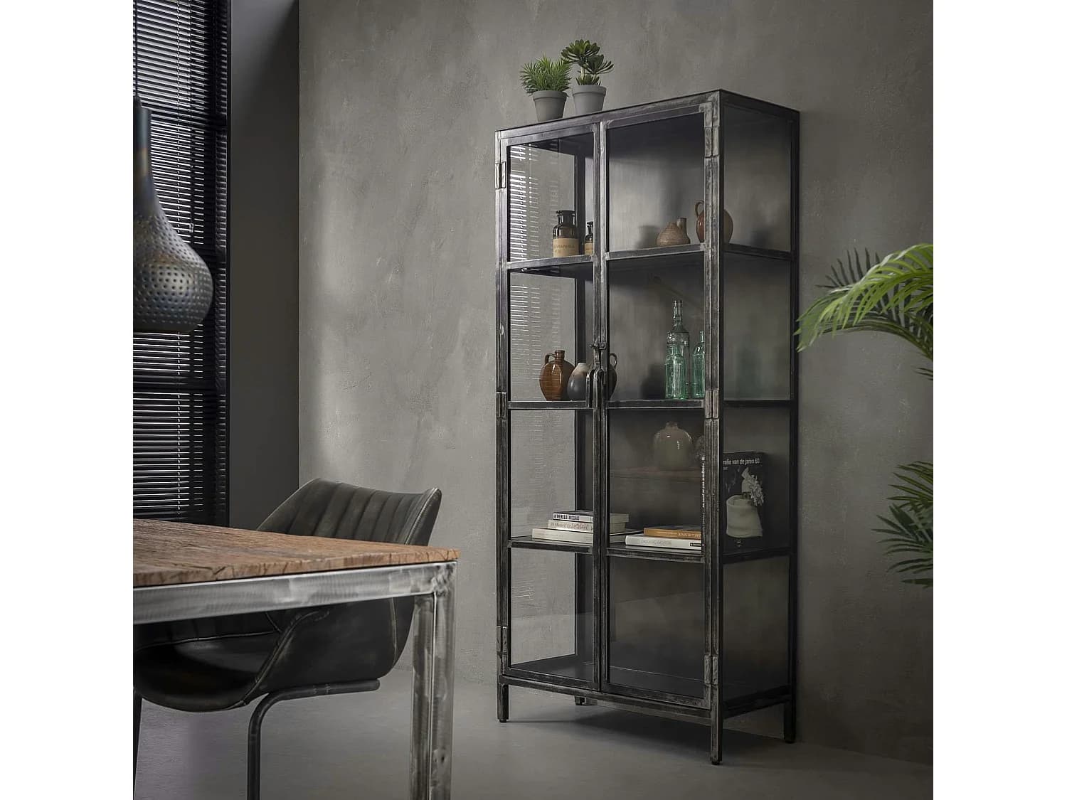 Vitrine industrielle métal verre ROADIES