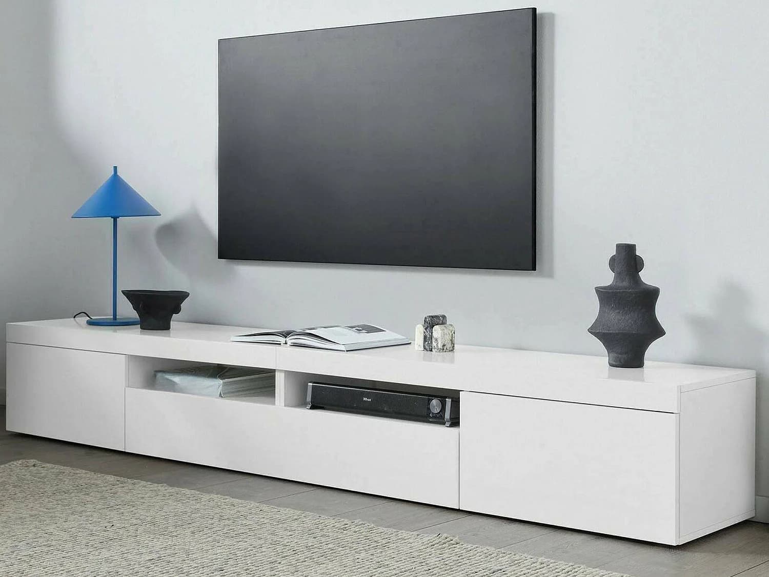Meuble TV Ulisse, Buffet bas de salon avec 3 portes, Base meuble TV, 240x40h35 cm, Blanc brillant