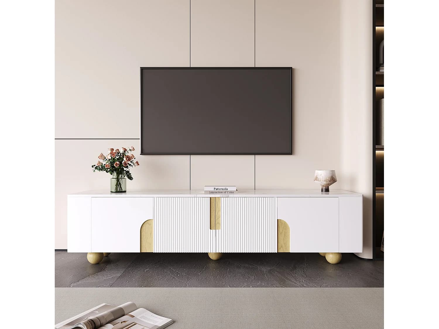 Meuble TV blanc avec 4 portes - Plateau effet marbre - Pieds sphériques en bois