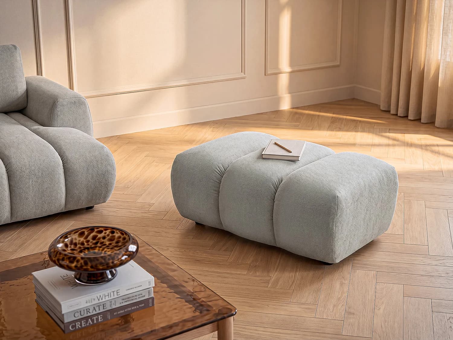 Pouf en tissu gris clair FRIDORA