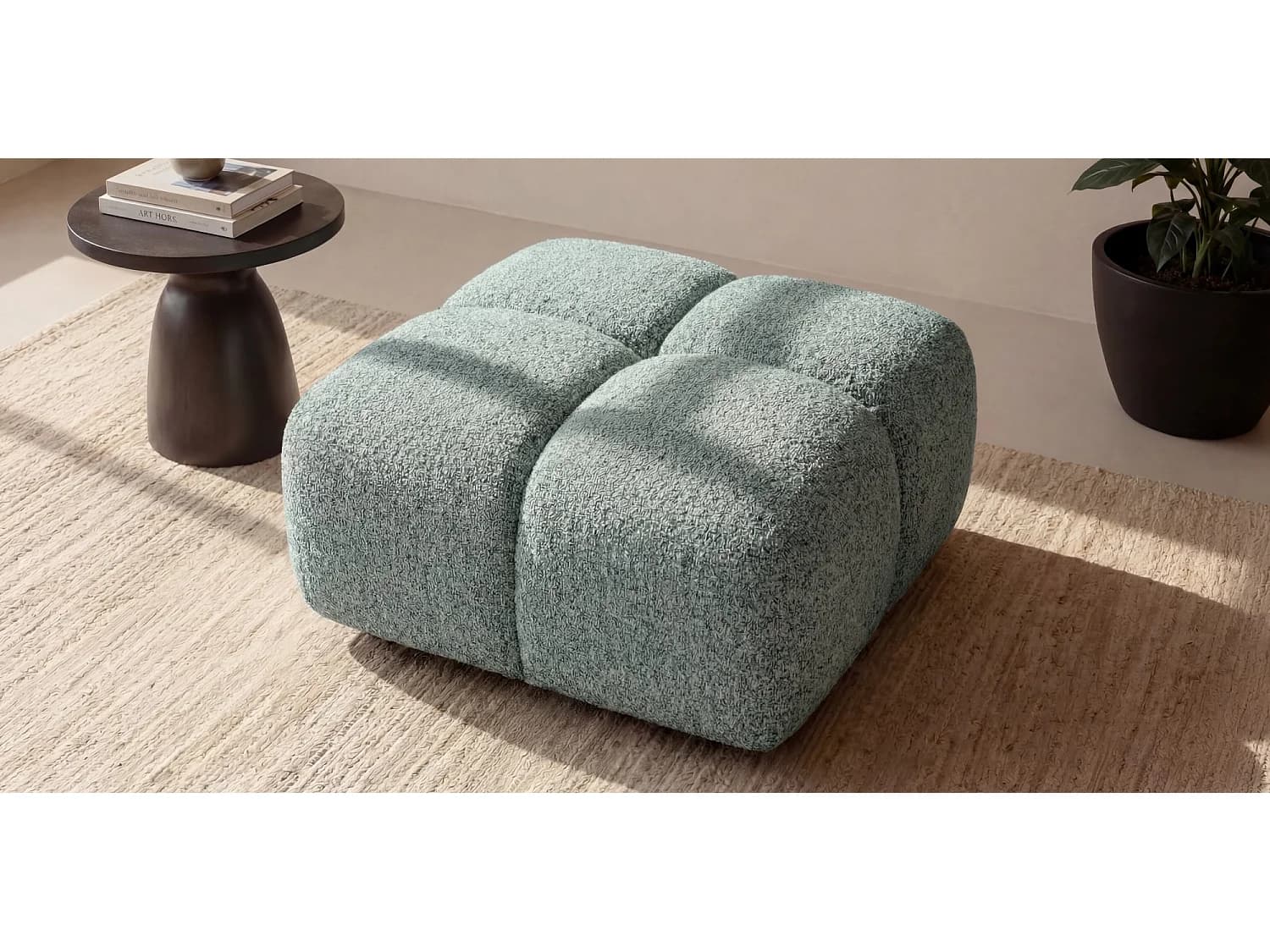 Pouf capitonné en tissu bouclé vert amande 88 cm - ALVERO