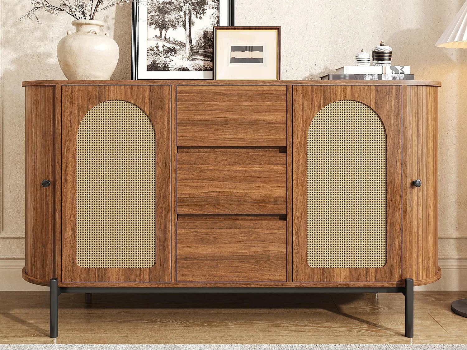 Buffet ovale en rotin 140x38x77.5cm - 4 portes et 3 tiroirs - Finition imitation bois - Pieds en métal - MDF - Marron