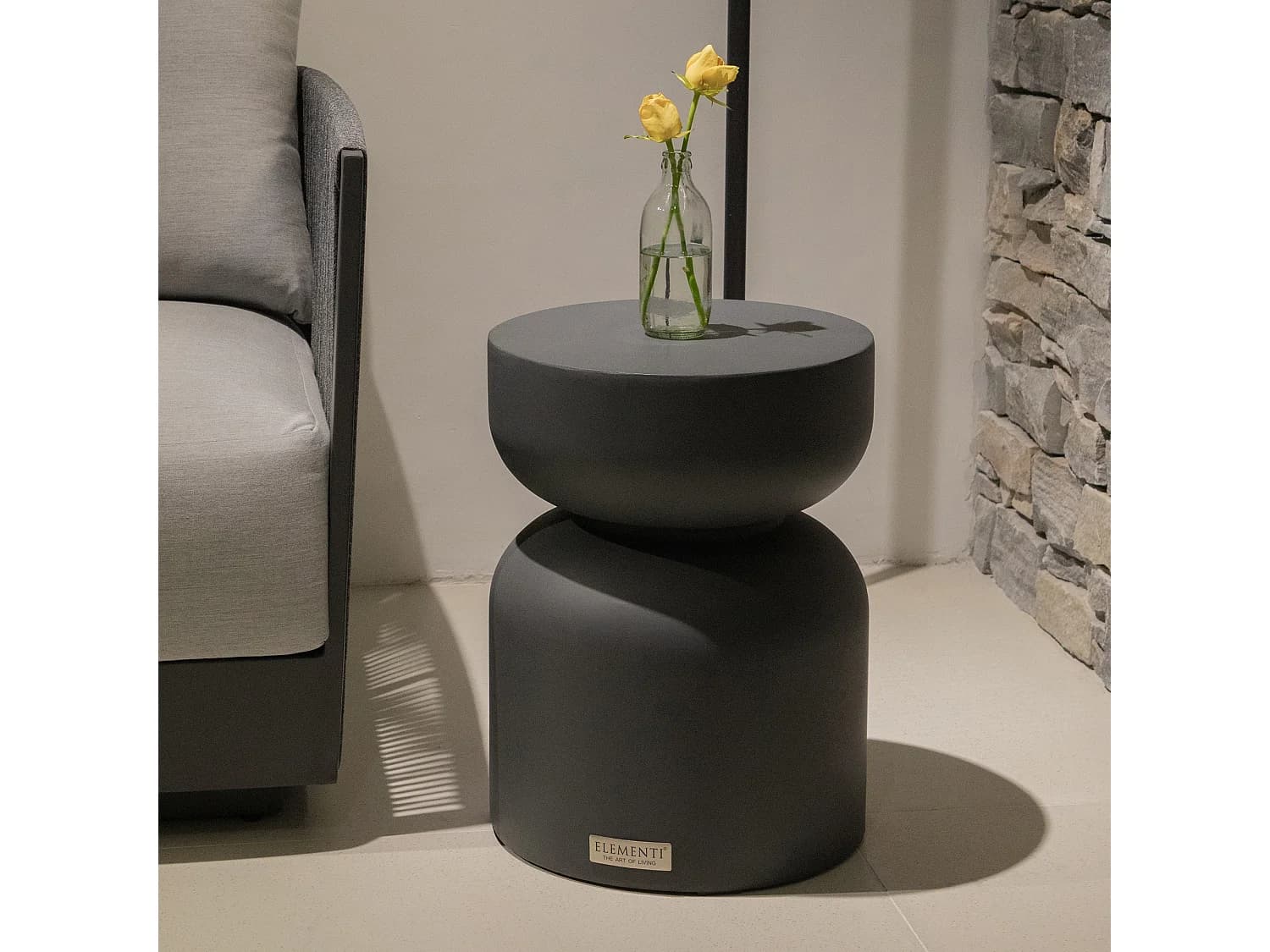 Table d'appoint en béton fibré 35 x 35 x 47 cm