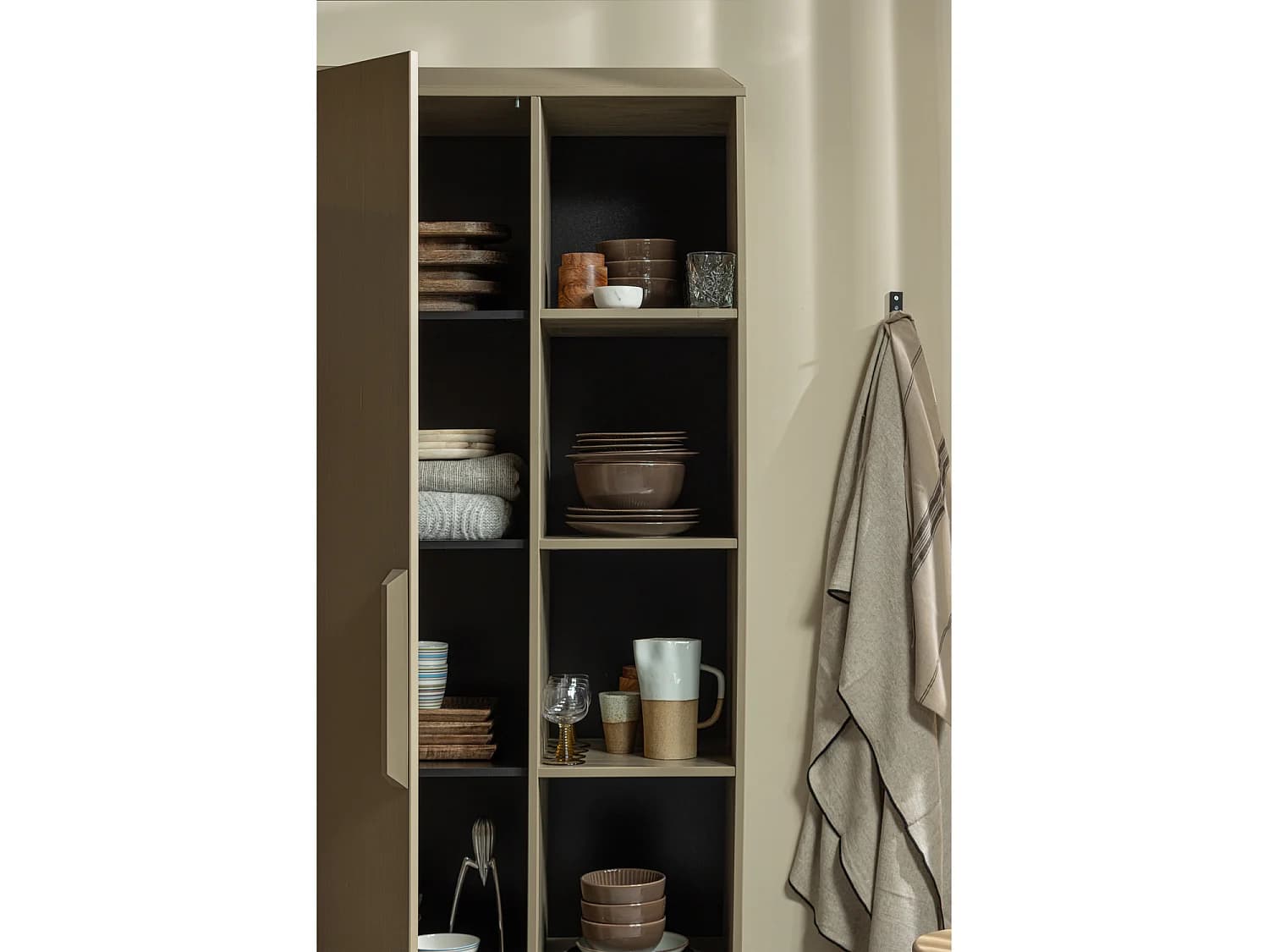 Armoire de rangement en pin LOWEN